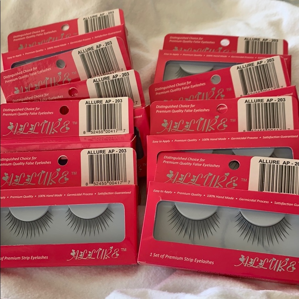 False lashes. 9 pack. All long wispy 🖤